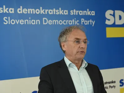 Aleš Hojs, predsednik mestnega odbora SDS Ljubljana in podpredsednik stranke SDS - 15.03.2023 – Sedež stranke SDS na Trstenjakovi ulici 8 v Ljubljani - novinarska konferenca predsednika mestnega odbora SDS Ljubljane in podpredsednika stranke SDS Aleša Hojsa z naslovom:"Kanal C0 in Jankovićeve laži." //FOTO: Nik Erik Neubauer