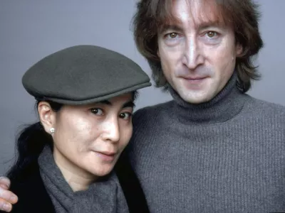 John Lennon and Yoko Ono photographed on November 2, 1980 - the first time in five years that Lennon had been photographed professionally and the last comprehensive photo shoot of his life. (Photo by Jack Mitchell/Getty Images) / Foto: Jack Mitchell