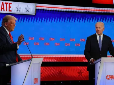 Donald Trump in Joe Biden sta se nazadnje srečala junija na televizijskem soočenju, ki je bilo usodno za demokrata, saj je zaradi zelo slabe predstave odstopil od predsedniške kandidature. Foto: Reuters