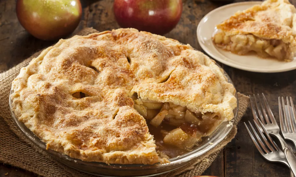 Homemade Organic Apple Pie Dessert Ready to Eat / Foto: Bhofack2