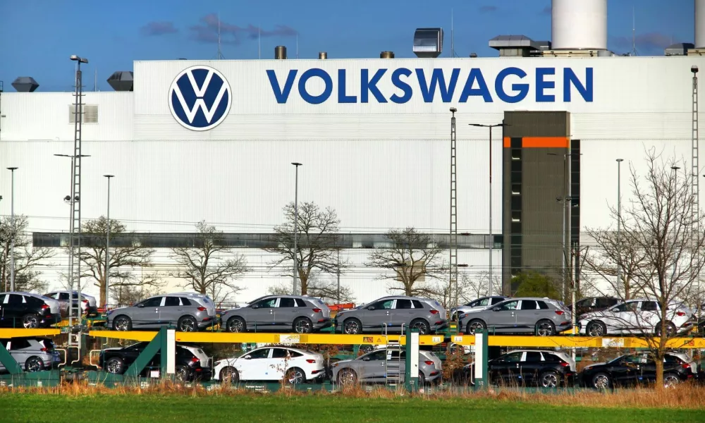 Mosel, Germany - March 25, 2024: Volkswagen Zwickau-Mosel Plant, an automobile factory of Volkswagen Sachsen in Zwickau district of Mosel, Germany. Since 2019 it produces electrical vehicles. / Foto: Aquatarkus