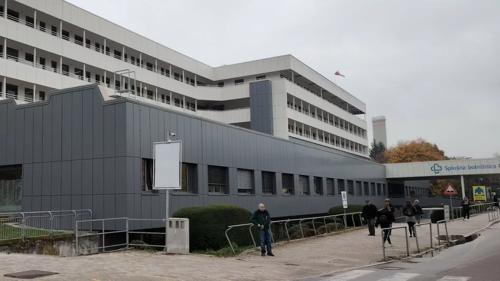 V celjski bolnišnici bi lahko že prihodnje študijsko leto zaživel projekt kampus, v katerem se bodo izobraževali študentje višjih letnikov medicine. Foto: Mojca Marot