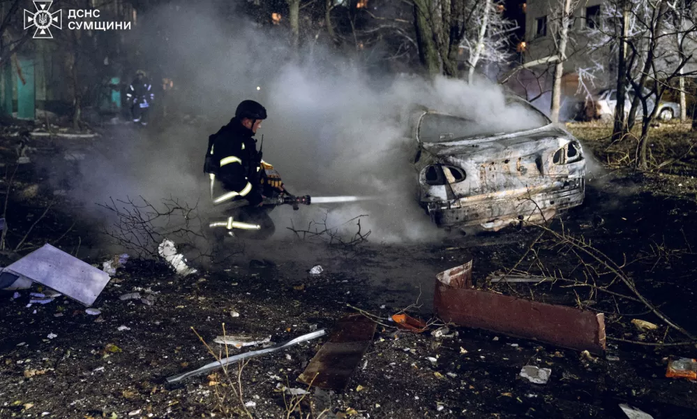 A firefighter works at the site of a residential area hit by a Russian missile strike, amid Russia's attack on Ukraine, in Sumy, Ukraine November 17, 2024. Press service of the State Emergency Service of Ukraine in Sumy region/Handout via REUTERS ATTENTION EDITORS - THIS IMAGE HAS BEEN SUPPLIED BY A THIRD PARTY. DO NOT OBSCURE LOGO.