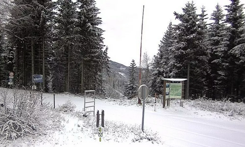 Na Pavličevem sedlu je zapadlo 10 centimetrov snega. Vir: Arso