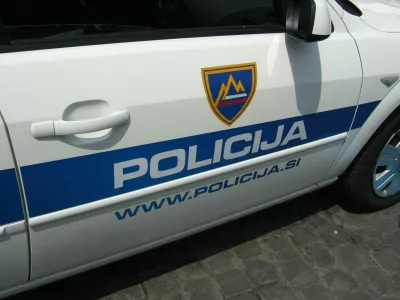 Policijski avto