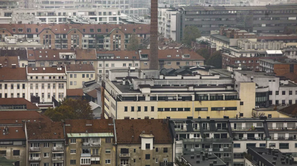 7.11.2024 - simbolična fotografija - nepremičnine - stanovanja - panorama LjubljanaFOTO: LUKA CJUHA