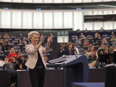 27 November 2024, France, Strasbourg: Ursula von der Leyen, President of the European Commission, thanks the chamber after delivering her speech during the EU Parliament session, ahead of the vote on the composition of the new EU Commission. Photo: Philipp von Ditfurth/dpa