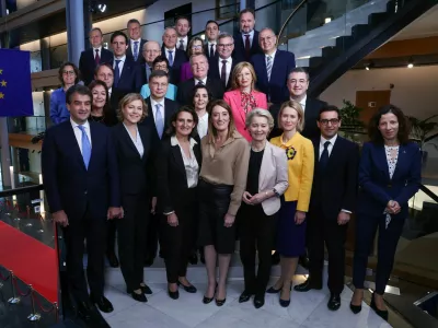 European Commission President Ursula von der Leyen and European Parliament President Roberta Metsola pose for a group photo with incoming European Commissioners, following the parliament's vote to approve the new European Commission, in Strasbourg, France November 27, 2024. REUTERS/Yves Herman