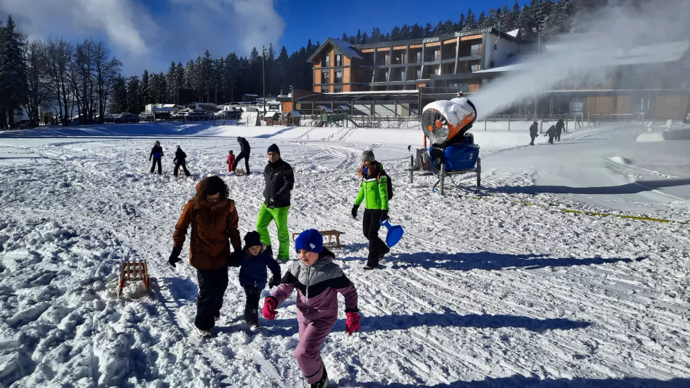 3.12.2023 prvi sneg - smučišče Kope - Foto: Luka Cjuha