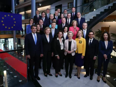 European Commission President Ursula von der Leyen and incoming European Commissioners pose for a group photo following the European Parliament's vote to approve the new European Commission, in Strasbourg, France November 27, 2024. REUTERS/Yves Herman