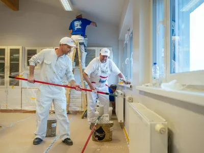 slovenija 29.11.2024, 22. mednarodna humanitarna akcija slikopleskarjev na OŠ Janka Modra v Dolu pri Ljubljani, foto: A