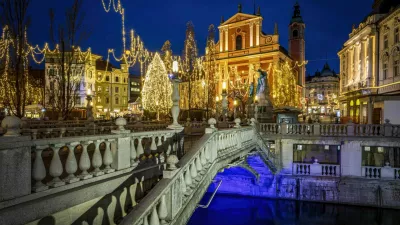 Ljubljanas Christmas market lights and decoration during winter holiday. Photo taken on 30th of November 2022 in Ljubljana, Slovenia.