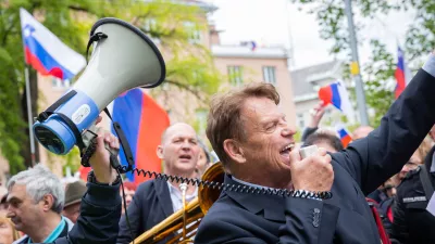 Ljubljana, Trg republike.Shod upokojencev, ki sta ga pripravila ljudska iniciativa Glas upokojencev Slovenije in Institut 1. oktober.Predsednik Instituta 1. oktober Pavel Rupar.