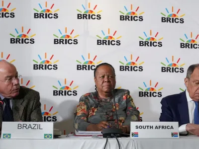 Brazil's Foreign Minister Mauro Vieira, South Africa's Foreign Minister Naledi Pandor and Russia's Foreign Minister Sergei Lavrov attend a press conference as BRICS foreign ministers meet in Cape Town, South Africa, June 1, 2023. REUTERS/Nic Bothma