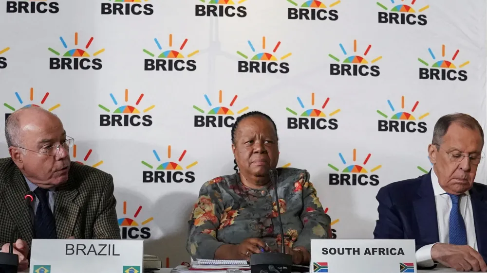 Brazil's Foreign Minister Mauro Vieira, South Africa's Foreign Minister Naledi Pandor and Russia's Foreign Minister Sergei Lavrov attend a press conference as BRICS foreign ministers meet in Cape Town, South Africa, June 1, 2023. REUTERS/Nic Bothma