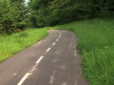 Na odseku od Velenja do meje z občino Dobrna so odprli 6,4 kilometra dolgo kolesarsko pot. 