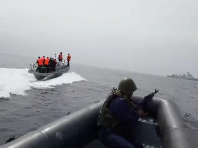 Participants sail boats during the joint Russian-Chinese naval exercise "North.Interaction - 2023" in the waters of the Sea of Japan, in this still image taken from video released July 20, 2023. Russian Defence Ministry/Handout via REUTERS ATTENTION EDITORS - THIS IMAGE WAS PROVIDED BY A THIRD PARTY. NO RESALES. NO ARCHIVES. MANDATORY CREDIT.