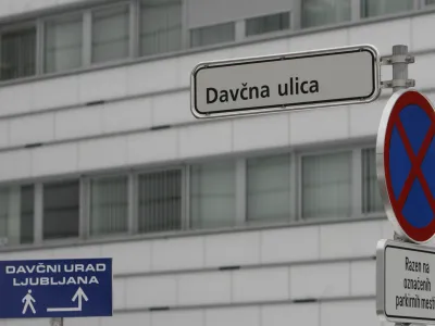 DURS.- Davčni urad Ljubljana, Davčna ulica 1,//FOTO: Matej Povše