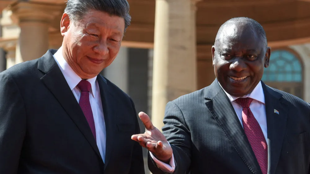 South Africa's President Cyril Ramaphosa welcomes China's President Xi Jinping at the Union Buildings ahead of the opening remarks of the BRICS emerging economies meeting, in Pretoria, South Africa August 22, 2023. REUTERS/Alet Pretorius