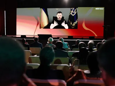 - ukrajinski predsednik Volodimir Zelenski preko videopovezave,- 29.08.2022 - 17. Blejski strateški forum – BSF Bled 2022 pod naslovom Vladavina moči ali moč pravil, posvečen predvsem ruski agresiji na Ukrajino in njenim posledicam. //FOTO: Bojan Velikonja