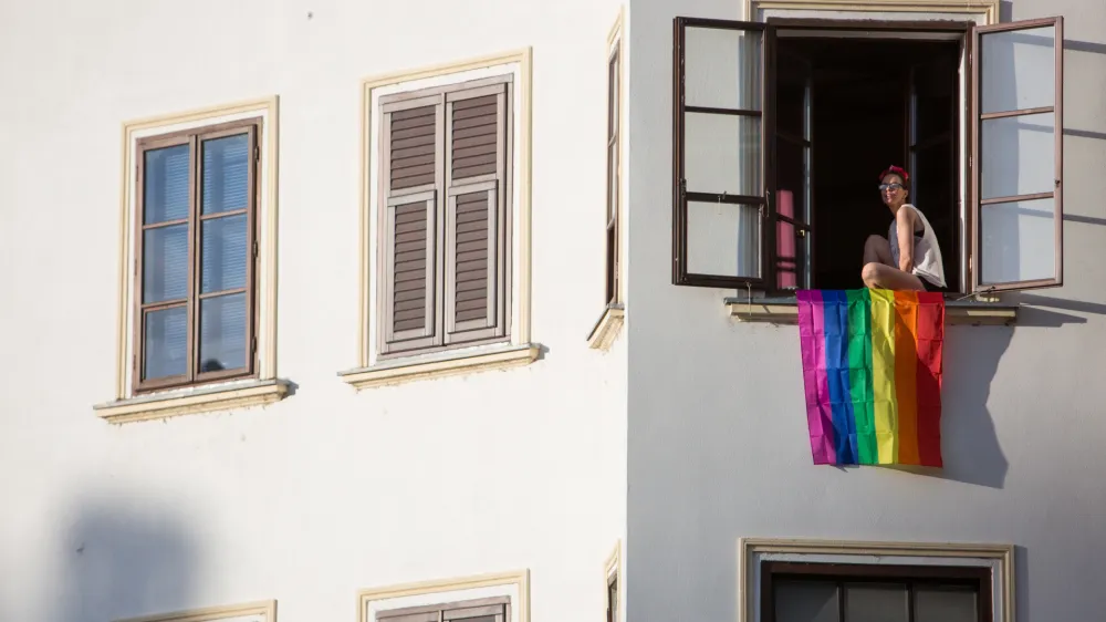 ﻿- 18.06.2016 - Parada ponosa 2016 v Ljubljani - javna manifestacija lezbijk, gejev, biseksualcev in transseksualcev - mavrica -   ..//FOTO: Maja Marko