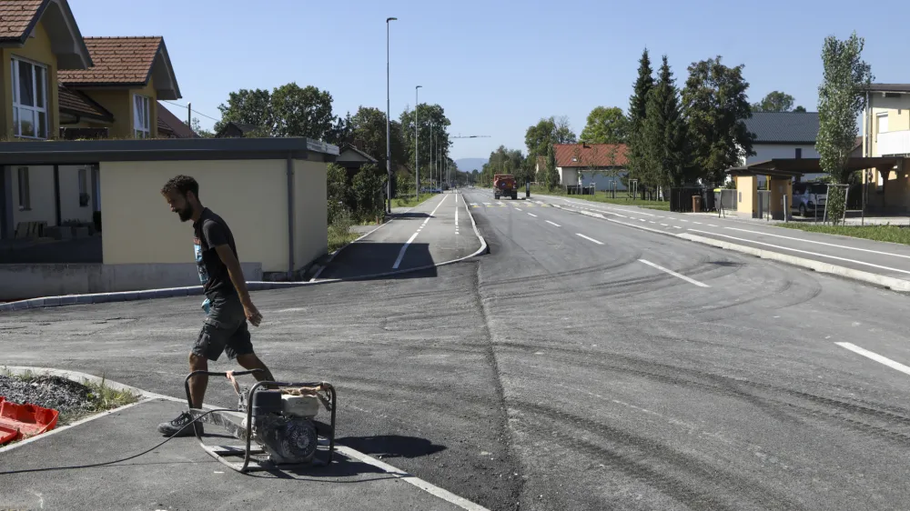 06.09.2023 - cesta Čna vas - črnovaška cesta - obnovaFOTO: Luka Cjuha