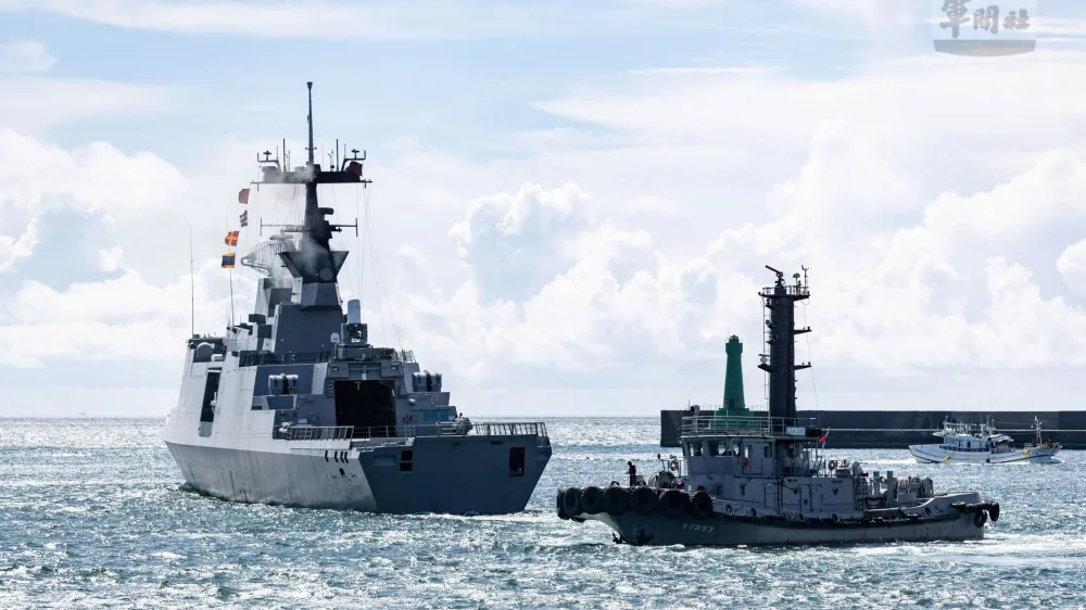 A Kang Ding-class frigate Di Hua of Taiwan Navy leaves a port for monitoring a Navy Force vessel of the Chinese People's Liberation Army (PLA), at an undisclosed location in Taiwan August 8, 2022 in this handout picture released on August 10, 2022. Taiwan Military News Agency/Handout via REUTERS ATTENTION EDITORS - THIS IMAGE WAS PROVIDED BY A THIRD PARTY. NO RESALES. NO ARCHIVES.