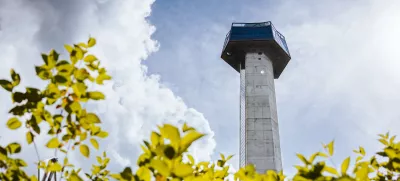 Stolp Kristal, ki se s svojim imenom in videzom poklanja eni od tradicij Rogaške Slatine, steklarski obrti, je s 106 metri najvišja stavba v Sloveniji. Foto: arhiv JZ za turizem in kulturo Rogaška Slatina