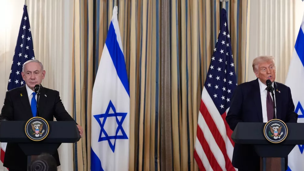 President Donald Trump speaks during a news conference with Israel's Prime Minister Benjamin Netanyahu in the State Dining Room of the White House, Monday, Sept. 29, 2025, in Washington. (AP Photo/Alex Brandon)