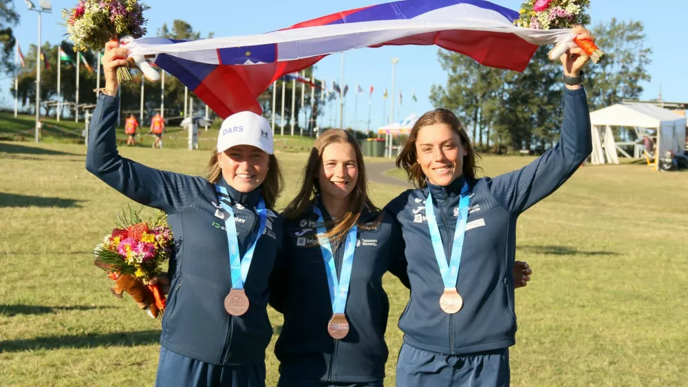 kajak in kanu na divjih vodah, svetovno prvenstvo, kajak, ekipno, ženske