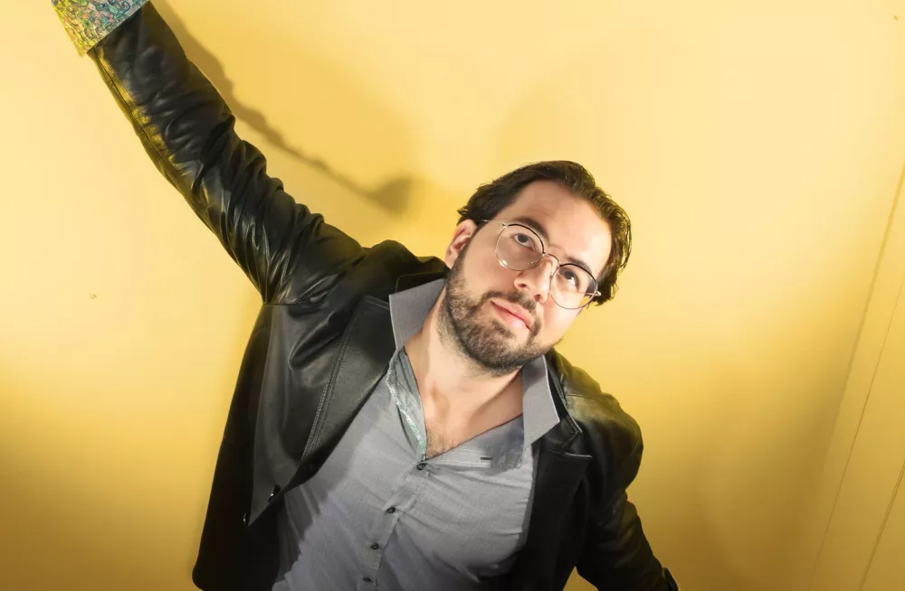 Čari in sence prestiža