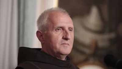 ﻿novi ljubljanski nadškof in metropolit Stanislav Stane Zore prvič po imenovanju nastopil pred novinarji- 10.10.2014 - Nadškofija Ljubljana - novinarska konferenca novega ljubljanskega nadškofa Staneta Zoreta, na kateri je predstavil sporočilo za javnost in odgovarjal na vprašanja medijev//FOTO: Luka Cjuha