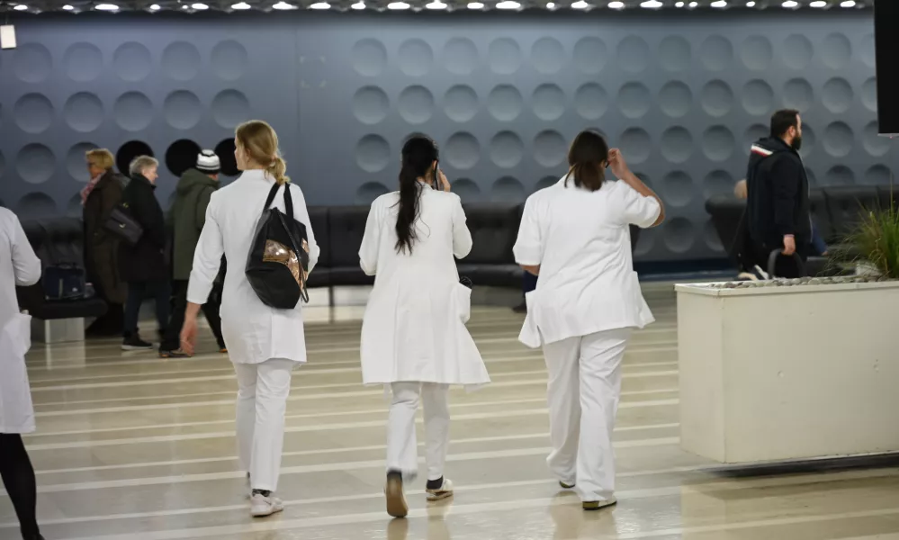  - 09.01.2024 – opozorilna stavka zdravnikov in zobozdravnikov - zdravniki in zobozdravniki zaradi neuresničenih zavez vlade iz že sklenjenih sporazumov opozorilno stavkali. protest //FOTO: Nik Erik Neubauer 