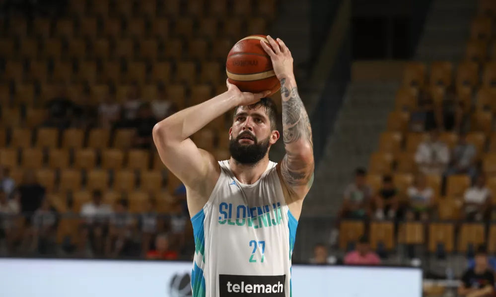 Žiga Dimec- 06.08.2022 &ndash; ko&scaron;arka &ndash; Slovenija: Črna gora, pripravljalna prijateljska tekma gora pred začetkom EP v Nemčiji. //FOTO: Luka Cjuha