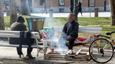 Brezdomci Kongresni trg simbolična zamegljena