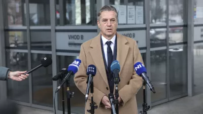 - 04.12.2024 - predsednik vlade Robert Golob je bil vabljen na zasli&scaron;anje na KPK - v sklopu preiskave o domnevnih političnih pritiskih na delo policije zasli&scaron;ala predsednika vlade Roberta Goloba in več prič. Med njimi so tudi nekdanja notranja ministrica Tatjana Bobnar, biv&scaron;i vr&scaron;ilec dolžnosti generalnega direktorja policije Bo&scaron;tjan Lindav, aktualna državna sekretarka na notranjem ministrstvu Tina Heferle in biv&scaron;i državni sekretar na tem ministrstvu Branko Lobnikar//FOTO: Jaka Gasar