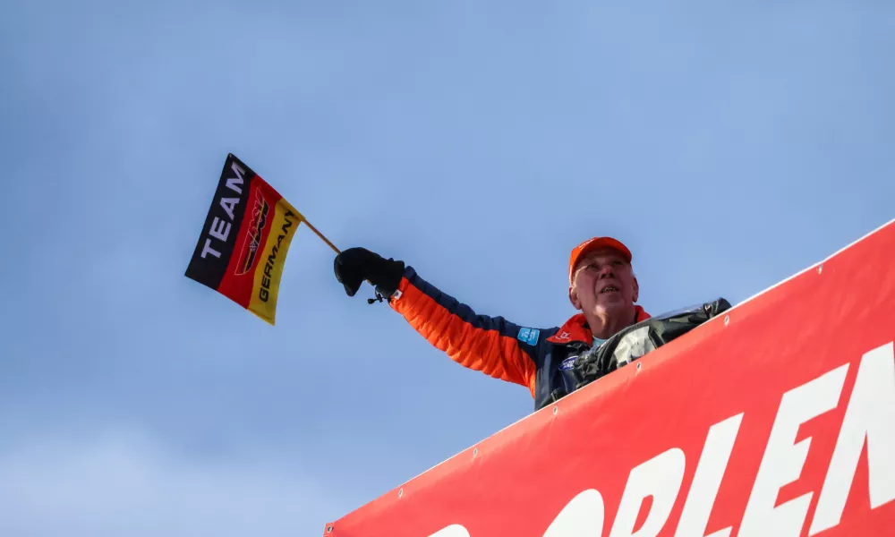 Michael Schmidt na trenerskem stolpu uživa veliko spo&scaron;tovanja, ker je ustanovil izjemno zanesljivo skupino predskakalcev.