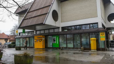 5.2.2026 - Črnuče - parkiranje- težave s pariranjem - parkirna problematika - Po&scaron;ta slovenijeFoto: Luka Cjuha