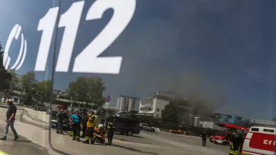 112, klic v sili- 12.05.2022 &ndash; Kočevje &ndash; požar - eksplozija v kemični tovarni Melamin - razneslo kotel v proizvodnji - po&scaron;kodovanih več kot dvajset oseb, dve osebi huje opečeni //FOTO: Bojan Velikonja