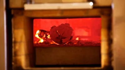 Kremacija 2.0: Bi se raje raztopili kot upepelili in kako je s tem v Sloveniji?