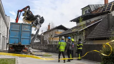 streha občina Naklo 27.3.2026 - Vetrolom - močan veter - rdeči alarmFoto: Luka Cjuha