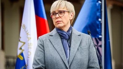 Ankaran.Predsednica republike in vrhovna poveljnica obrambnih sil Natasa Pirc Musar se je seznanila s porocilom o stanju pripravljenosti Slovenske vojske za leto 2025.Novinarska konferenca.