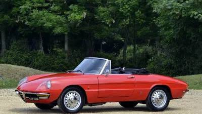 Alfa Romeo&nbsp;Spider&nbsp;Duetto