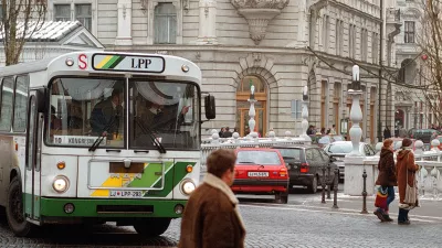 Mestni avtobus, Pre&scaron;ernov trg Tromostovje promet