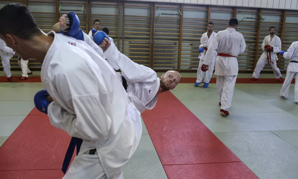 - 13.09.2016 - Tacen - skupni trening Slovenske in Hrva&scaron;ke karate reprezentance v sklopu priprav na bližajoče se Svetovno prvenstvo v Linzu, borilne ve&scaron;čine//FOTO: Jaka Gasar