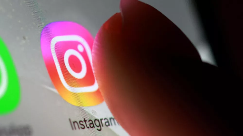Instagram app icon is seen on a smartphone in this illustration taken October 27, 2025. REUTERS/Dado Ruvic/Illustration