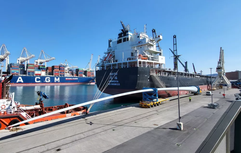 elise vetrna elektrarna vetrnica prevoz koper / Foto: Katja Gle&scaron;čič 