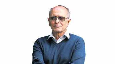 - 30.09.2021 - Ivan Lorenčič, nekdanji ravnatelj II. Gimnazije v Mariboru &ndash; novi kolumnist Dnevnik //FOTO: Luka Cjuha.------PSA !!ColorZA KOLUMNE MNENJAV MAPO PERMANENT !!!