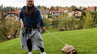 Je velika ljubiteljica želv, ima kar &scaron;tiri, od tega dve večji. Foto osebni arhiv / Foto: Osebni Arhiv