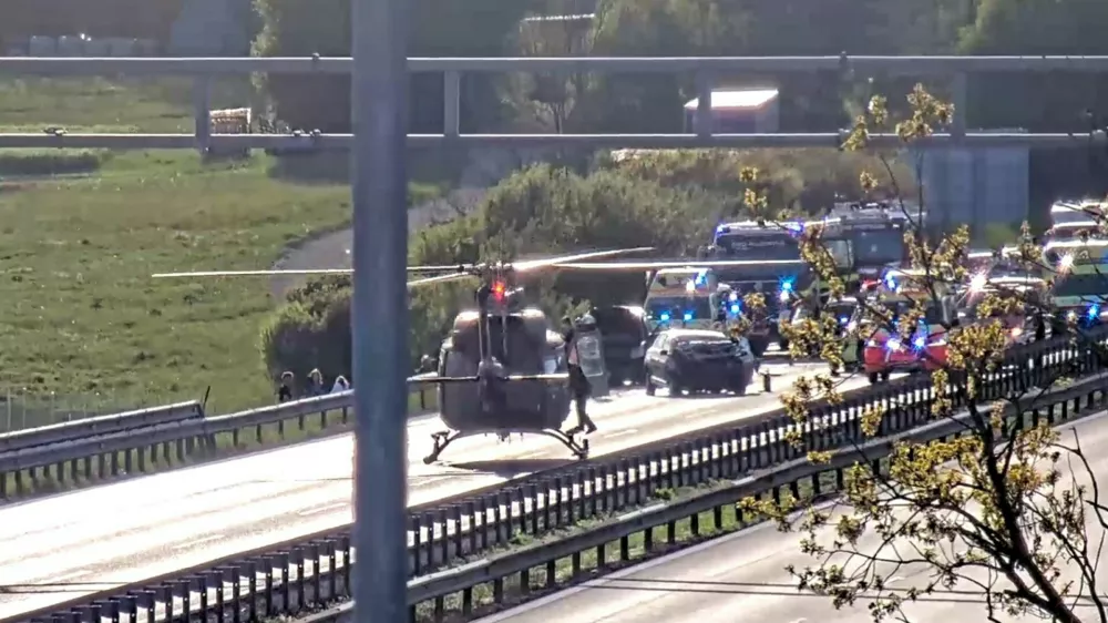 Helikopter na avtocesti